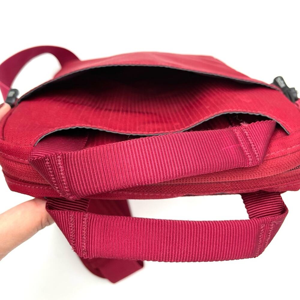 STM AUSTRALIA Laptop/IPad Travel Shoulder Bag padded interior red wine color MED - Picture 7 of 10